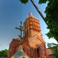 2010-07-06 Обнинск. Купол и крест для колокольни были освящены на строящийся храм в честь святых мучениц Веры, Надежды, Любови и матери их Софии