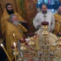 Митрополит Калужский и Боровский Климент совершил Божественную литургию в храме в честь святителя Николая в городе Козельске
