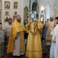 Епископ Людиновский Никита посетил храм Петра и Павла села Фролово