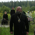 Епископ Людиновский Никита посетил стоящийся храм в честь преподобного Серафима Саровского