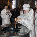 В Троицком соборе Калуги на Крещенский сочельник прошли праздничные богослужения