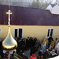 В поселке Дугна освящены купол и крест на храм в честь Преподобных старцев Оптинских