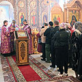 Епископ Людиновский Никита совершил литургию Василия Великого в храме Жен Мироносиц Калуги