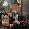 Епископ Людиновский Никита совершил литургию свт. Василия Великого в храме Жен Мироносиц Калуги