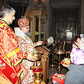 Епископ Людиновский Никита совершил ночное пасхальное богослужение в храме Жен Мироносиц Калуги
