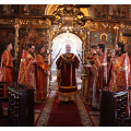В Крестопоклонную неделю архиерейское богослужение прошло в Свято-Георгиевском соборе Калуги
