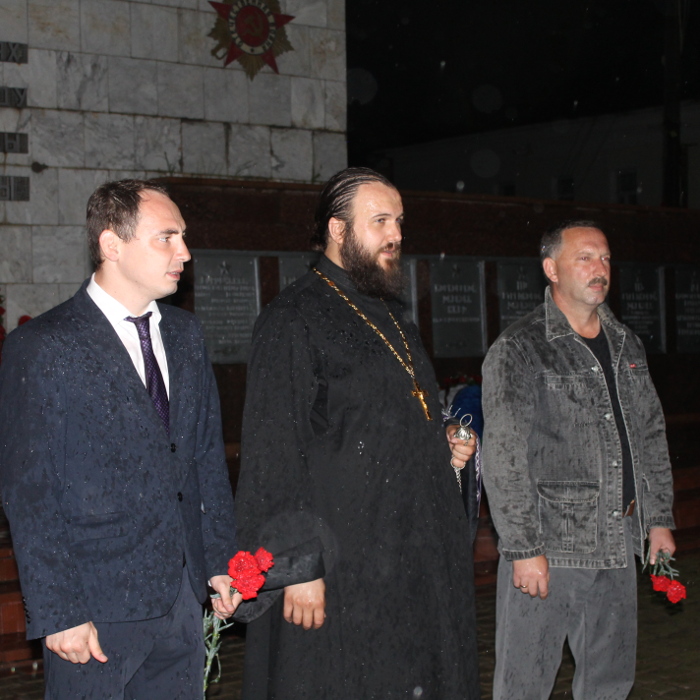 В Боровском районе почтили память павших в сражениях ВОВ "Свечой памяти"