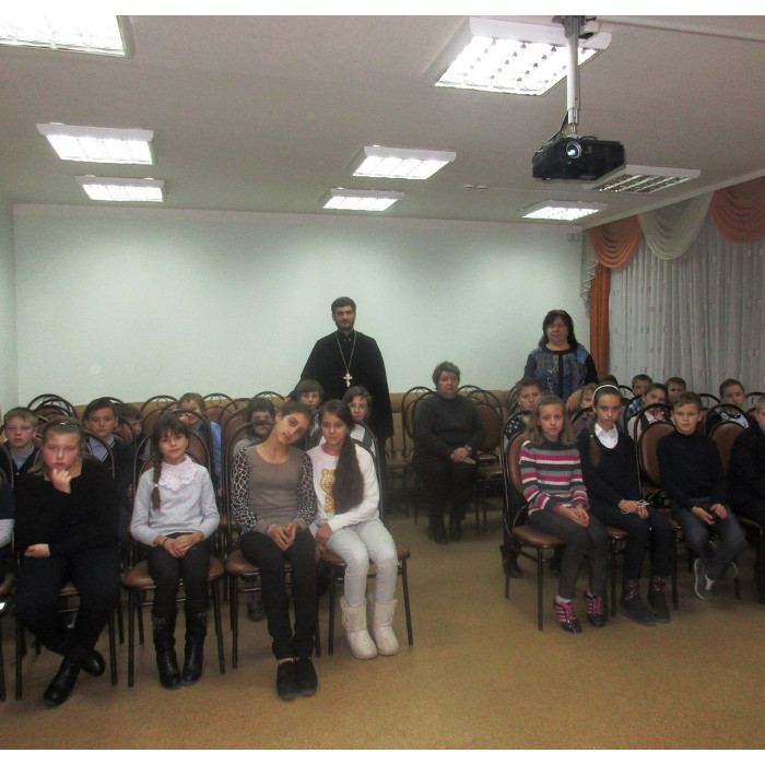 Клирик Калужской епархии ответил на многочисленные вопросы школьников