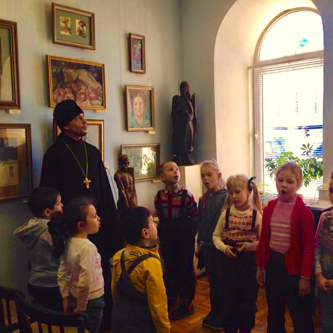 Помощник благочинного 4-го округа посетил музей вместе с воспитанниками МДОУ №2 "Рябинка"