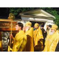 Ковчег с мощами святителя Николая принесен в Александро-Невскую лавру