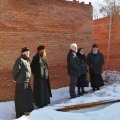 Митрополит Климент ознакомился с ходом строительных работ духовно-просветительского центра в Жукове