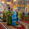В Неделю Ваий митрополит Климент совершил Литургию в Свято-Троицком кафедральном соборе