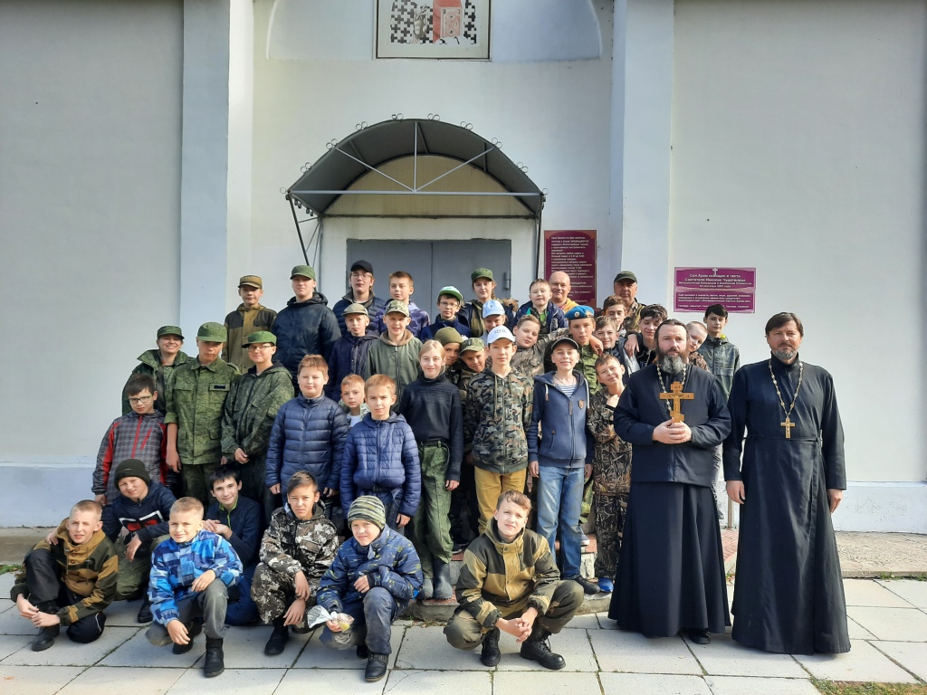 Божественная литургия для  воспитанников военно - патриотического детского лагеря «Рубежи»