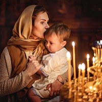 Сегодня в день Собора Пресвятой Богородицы Церковь вспоминает икону Божией Матери, именуемую "Помощница в родах"