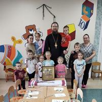 Воспитанников детского сада «Тростинка» поздравили с Вербным воскресеньем 