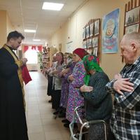 В социальных учреждениях Медынского района прошла встреча со священником