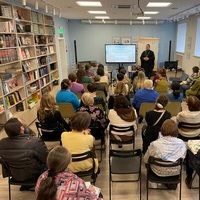 В рамках проведения православной книжной выставки форума "Радость Слова" во Владивостоке состоялся семинар о взаимодействии церковной и муниципальной библиотечных систем