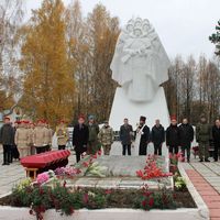 Священник принял участие в церемонии перезахоронения советских воинов