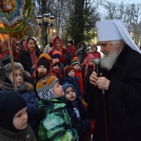 У стен кафедрального Свято-Троицкого собора города Калуги открылся "Рождественский вертеп"