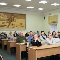 В Дальневосточной государственной научной библиотеке прошла творческая встреча с Виктором Николаевым