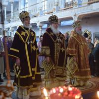 Архиереи Калужской митрополии совершили Божественную литургию в Казанском храме г. Людиново