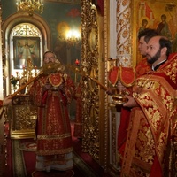 В понедельник Светлой седмицы епископ Тарусский Леонид совершил Божественную литургию в Никитском храме г. Калуги