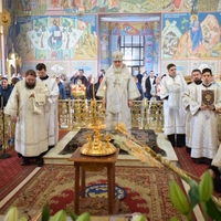 В Великую Субботу владыка Климент совершил богослужение в Свято-Троицком соборе