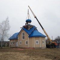 На храм в с. Бор Жуковского района установили новый купол