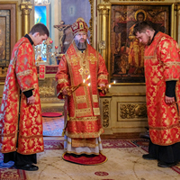 Архиерейское богослужение в Свято-Георгиевском соборе г. Калуги
