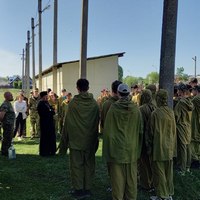 Клирик Калужской епархии провел беседу с молодежью на военно-полевых сборах