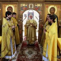 Митрополит Калужский и Боровский совершил Божественную литургию в храме Иоанна воина в г. Калуге