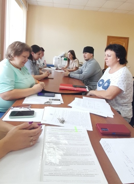 Священнослужитель Калужской епархии принял участие заседании комиссии по делам несовершеннолетних