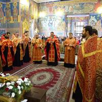 Духовенство 1-го и 3-го округа Калужской епархии совершило молебное пение у мощей святого великомученика Георгия Победоносца