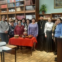 Знакомство посетителей центра «Забота» с преподобномученицей Елизаветой Романовой