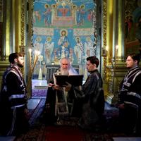 Глава Калужской митрополии совершил вечерню с чином прощения в Свято-Троицком кафедральном соборе