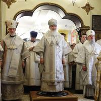 Архиереи Калужской митрополии возглавили праздничные богослужения в городе Людиново