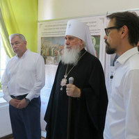 В монастыре Калужская Свято-Тихонова пустынь открылась выставка «Царский венец»