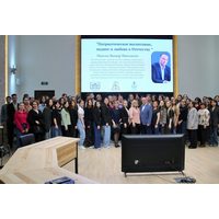 Писатель Виктор Николаев встретился со студентами